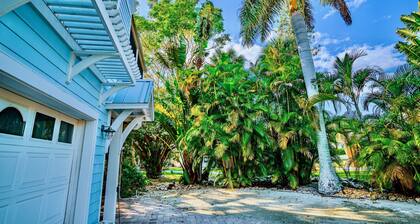 Beach House Anna Maria Island, FL - 1 block to beach!