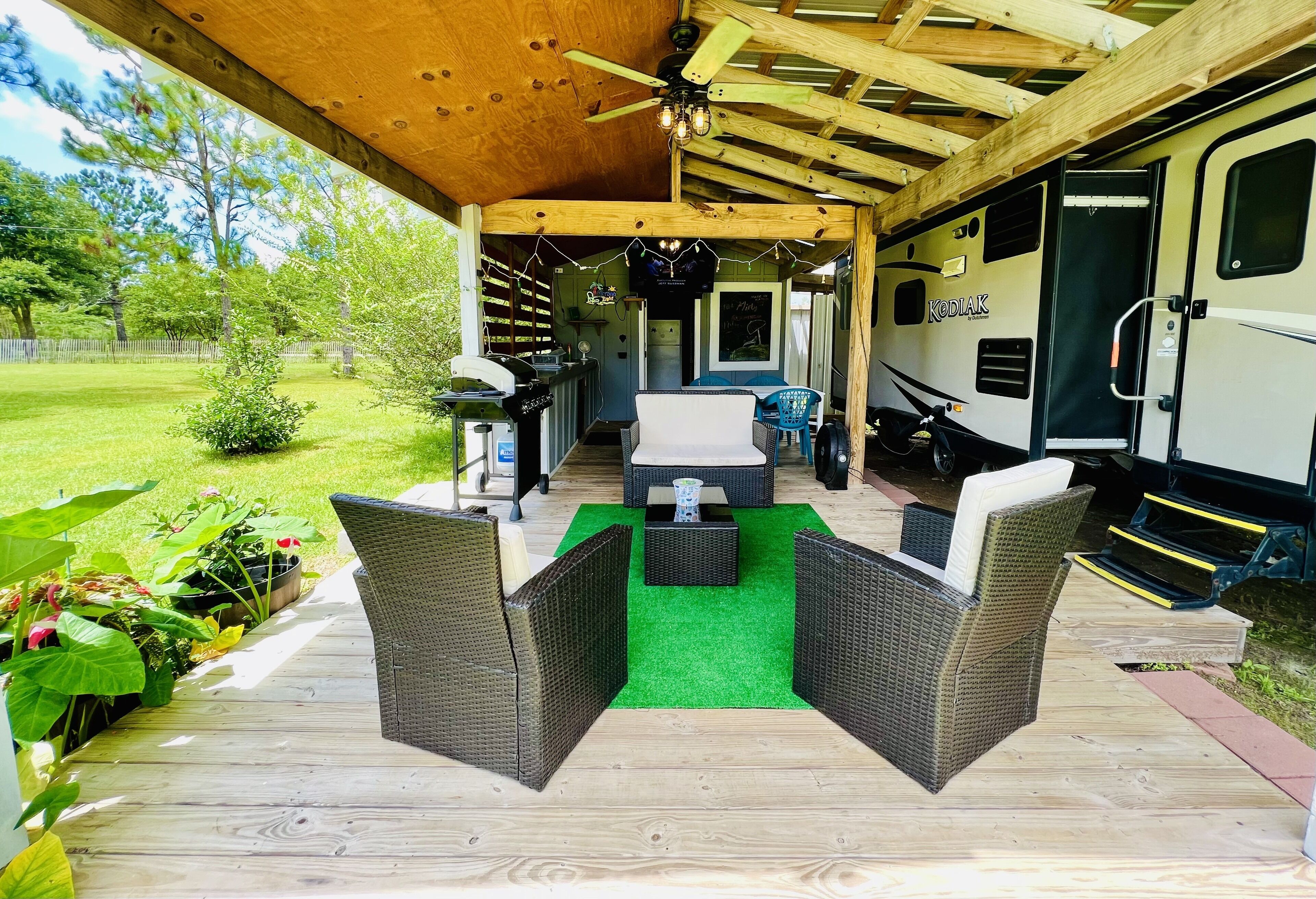 Delightfully Tacky RV w/ Outdoor Living Space