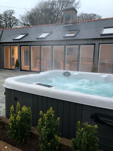 Modern Converted Stables in the heart of Pembrokeshire