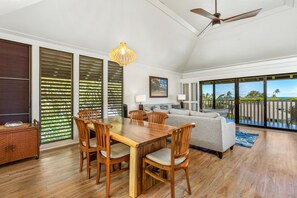 Smart TV, DVD player, books, offices