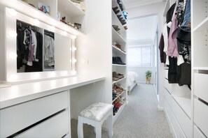 4 chambres, fer et planche à repasser, Wi-Fi gratuit, draps fournis