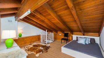 Luxury Villa | 5 bedrooms, free WiFi, bed sheets