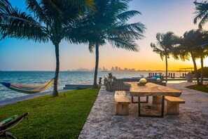 Pemandangan pantai/laut