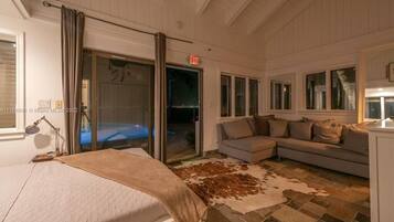 Luxury Villa | 5 bedrooms, free WiFi, bed sheets