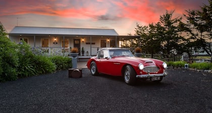 Hampton Cottage - " A Place To Call Home"