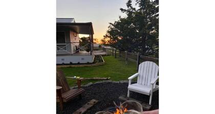 Hampton Cottage - " A Place To Call Home"