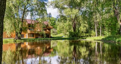 ***NEW!*** Relaxing Retreat with Amenities Galore!