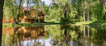 ***NEW!*** Relaxing Retreat with Amenities Galore!