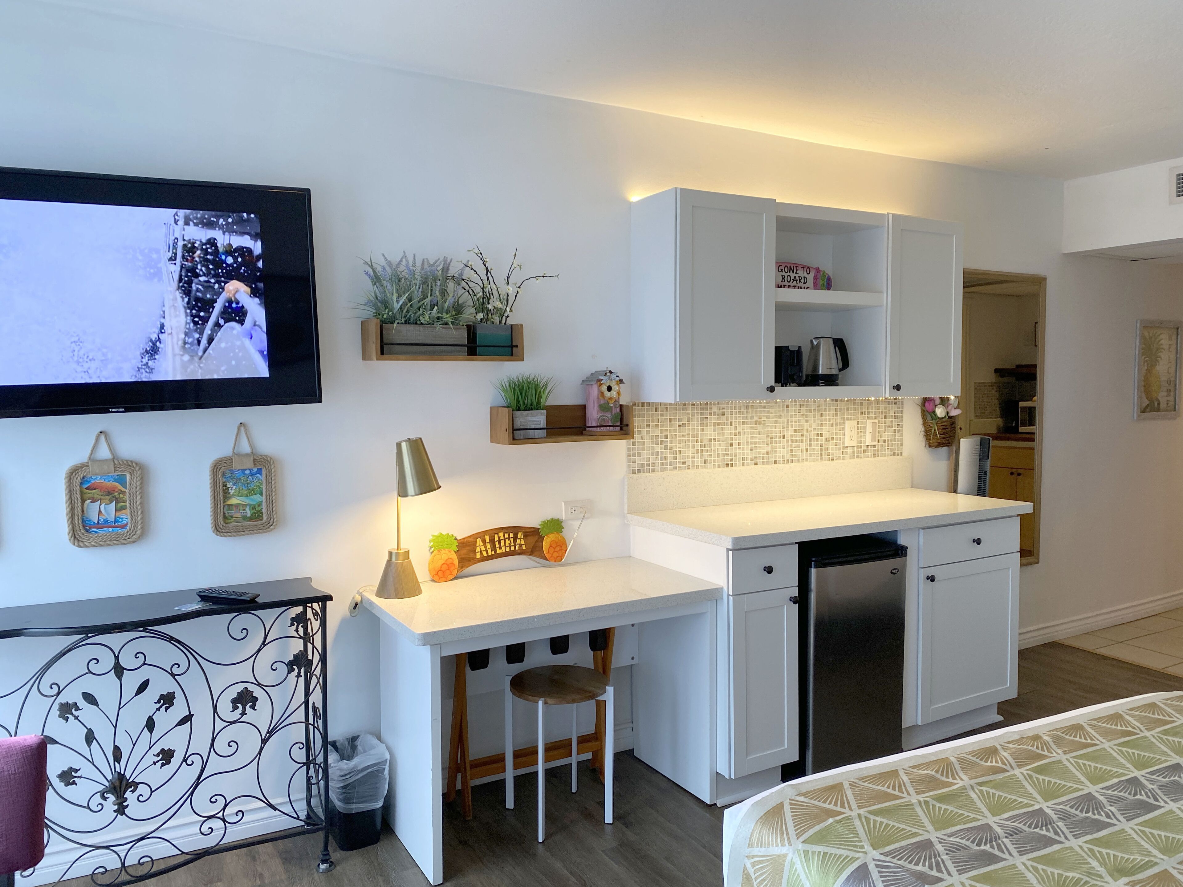 Desk, iron/ironing board, free WiFi, bed sheets