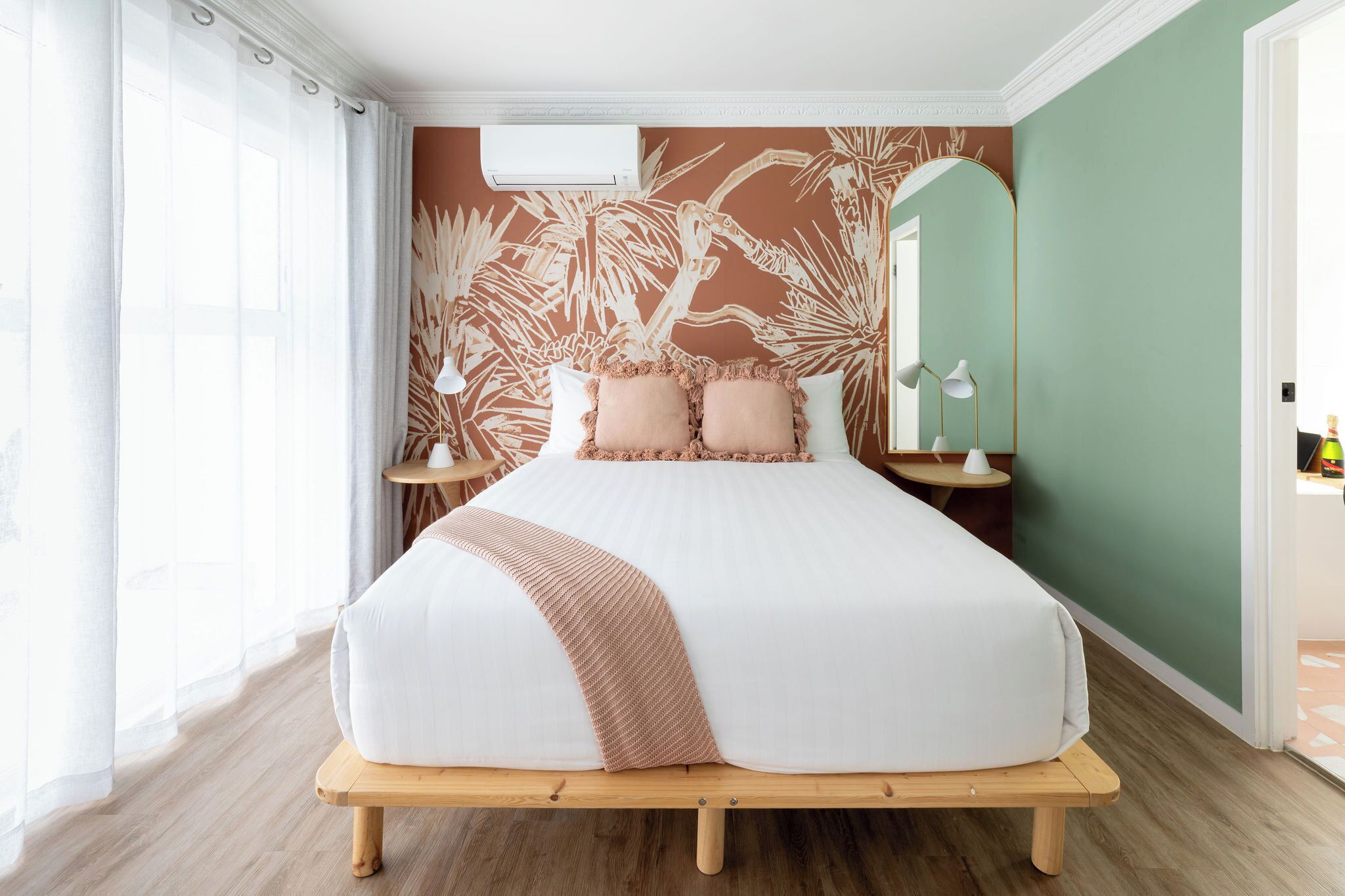 paradise queen suite with bathtub | 1 bedroom, free wifi, bed sheets