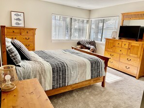 3 Schlafzimmer, Schreibtisch, Bügeleisen/Bügelbrett, kostenloses WLAN