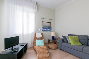 Living area - [Piazza Drago] Cozy Apartment near the Sea + Park (Lido di Jesolo)