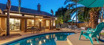 Golf Course VIEW: Htd POOL, Hot Tub, Fire Pit, Game Room w/Pool Table, TVs All BRs, 2 Kid's Bikes