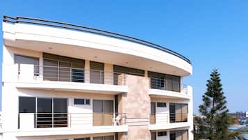 Panoramic Penthouse | Balcony