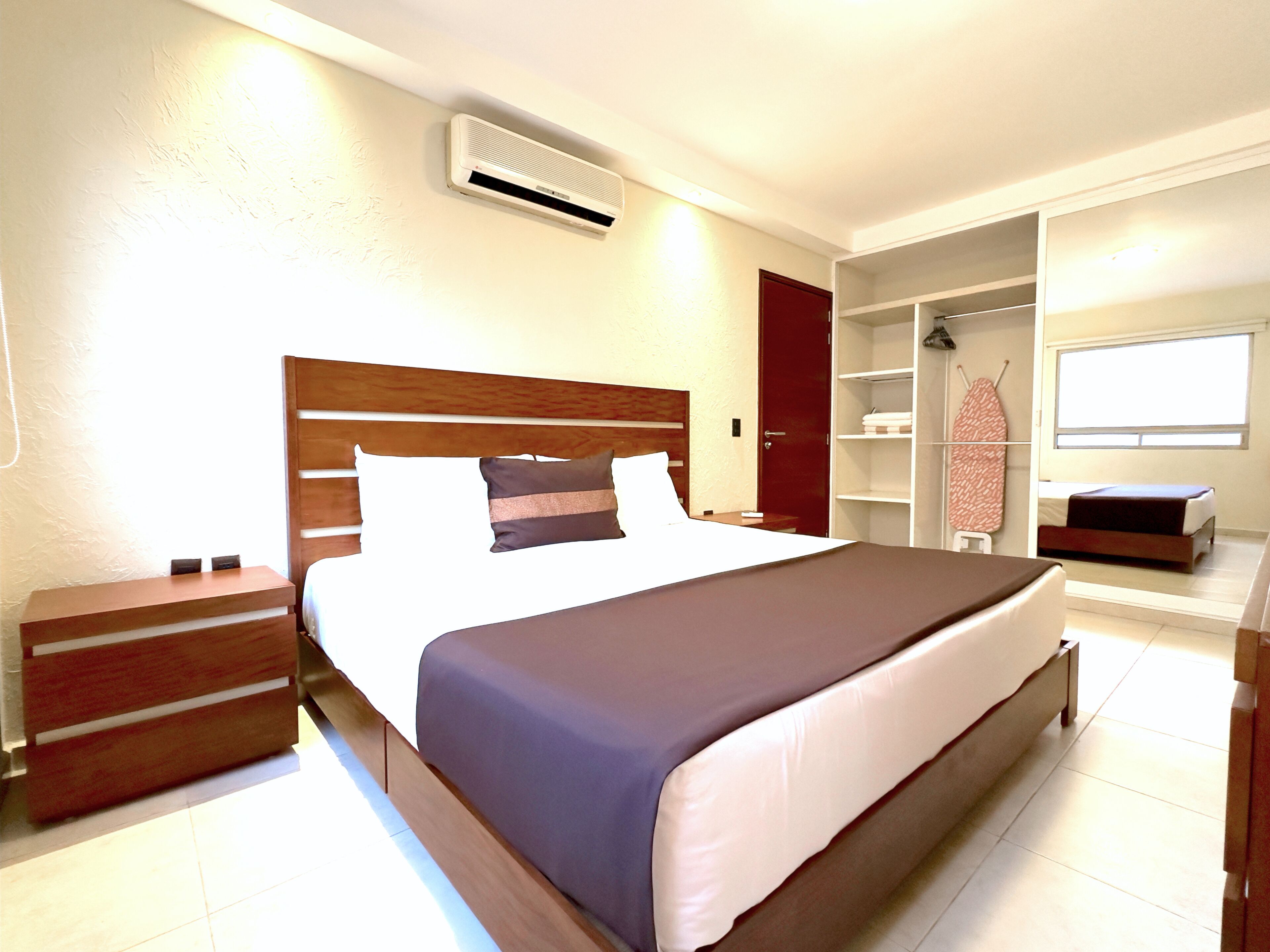 Apartment, 2 Bedrooms (Tipo B) | Blackout curtains, iron/ironing board, free WiFi, bed sheets