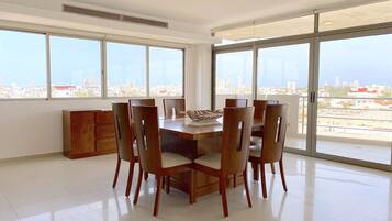 Cobertura panorâmica | Sala de jantar