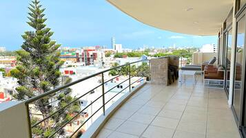 Penthouse panorámico | Balcón