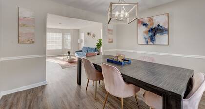 Modern Family Fun Home near Stone Mountain