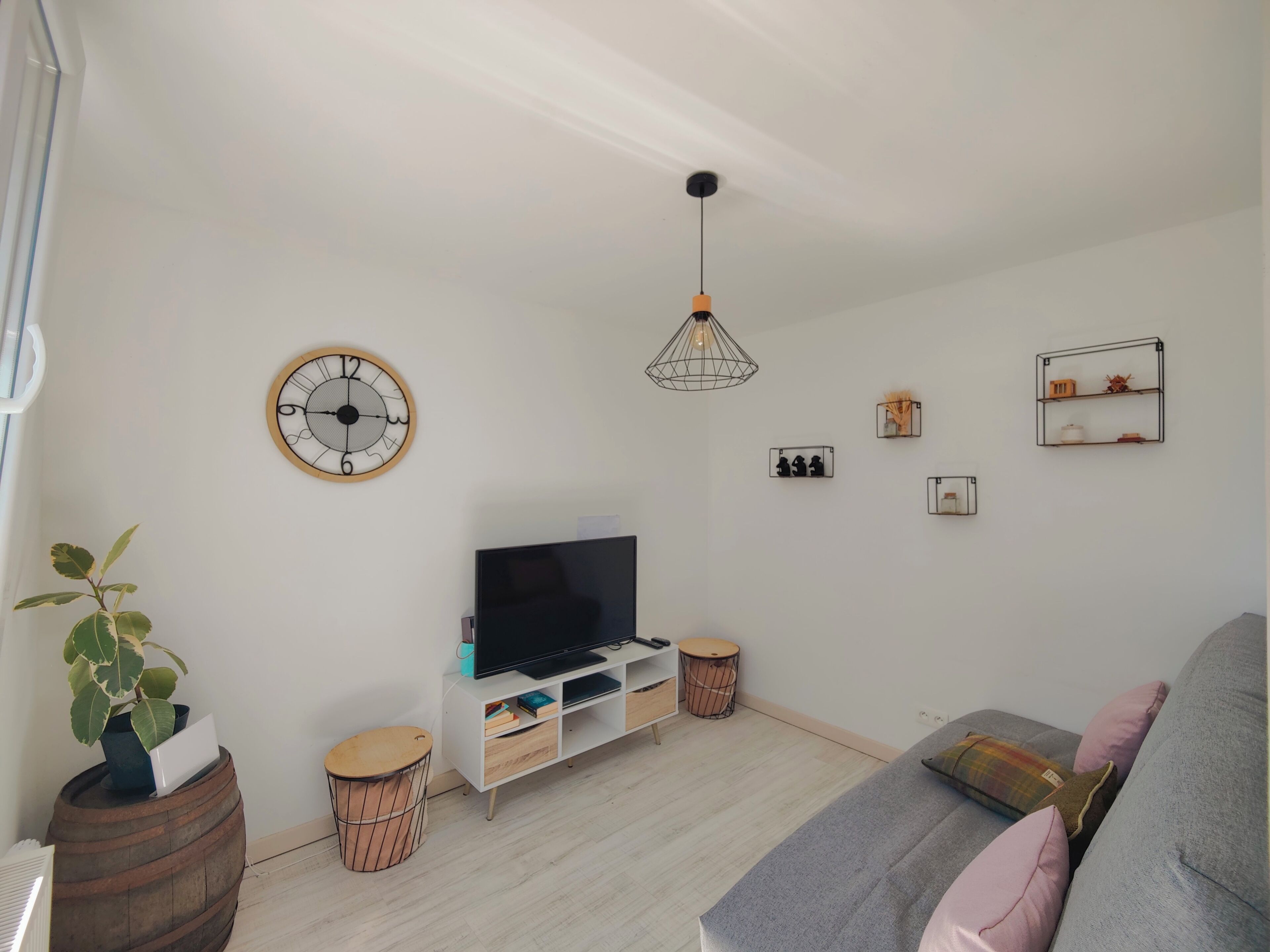 TV, DVD player