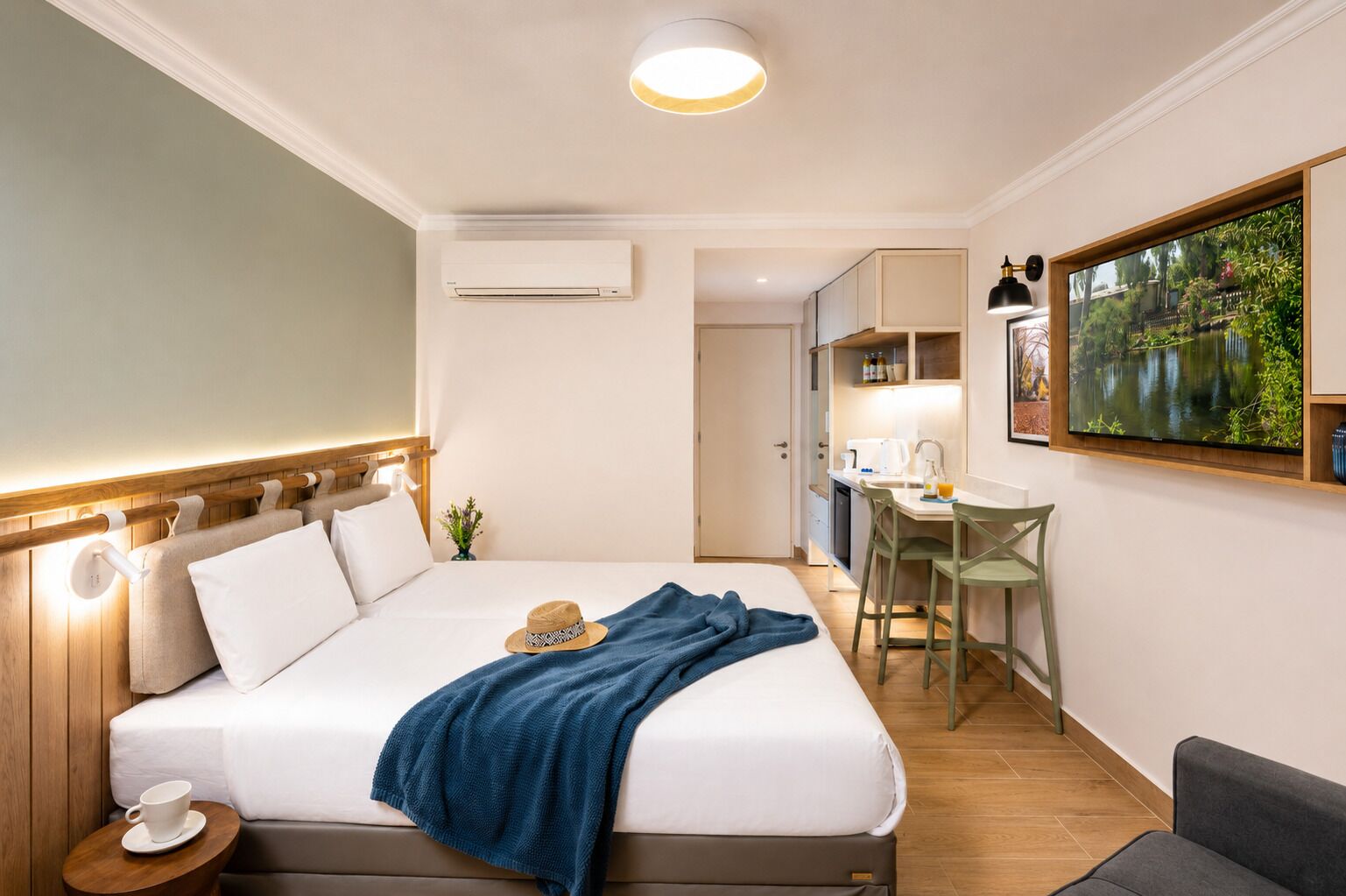 Deluxe Double Room, Balcony, Garden View | Egyptian cotton sheets, premium bedding, desk, individually decorated