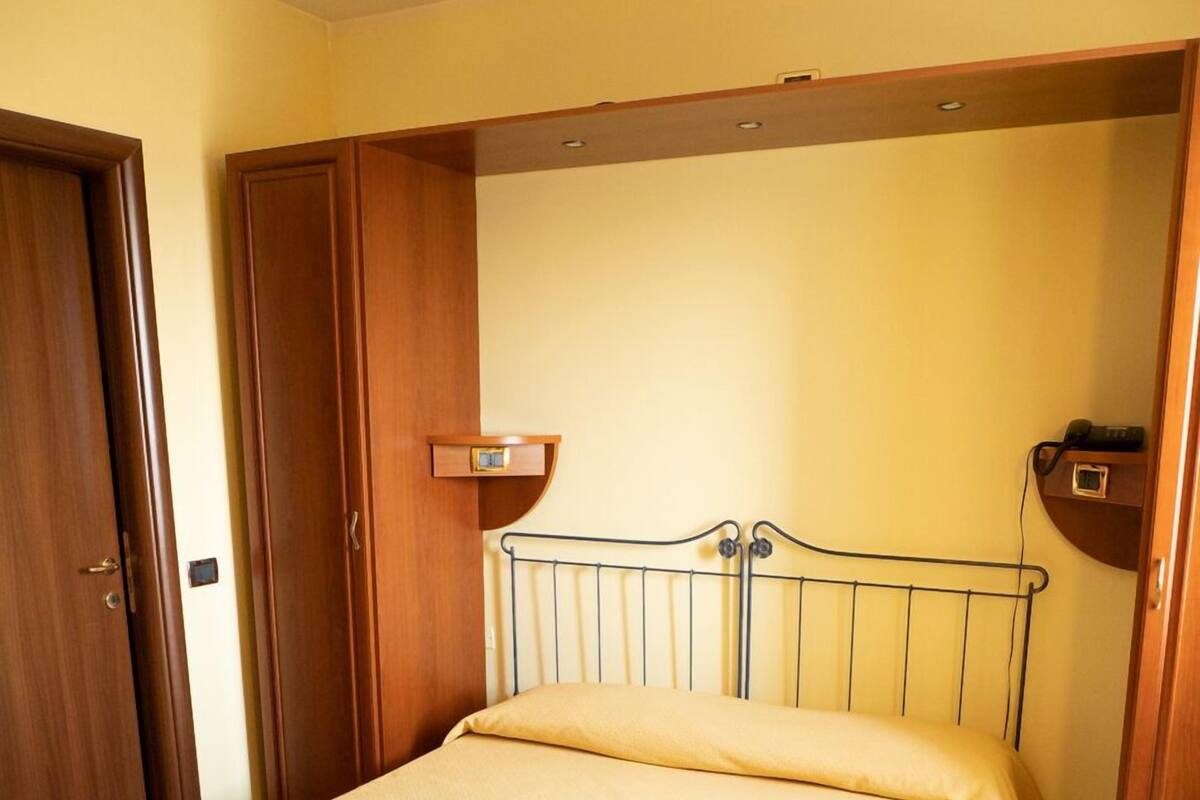 Minibar, in-room safe, desk, laptop workspace