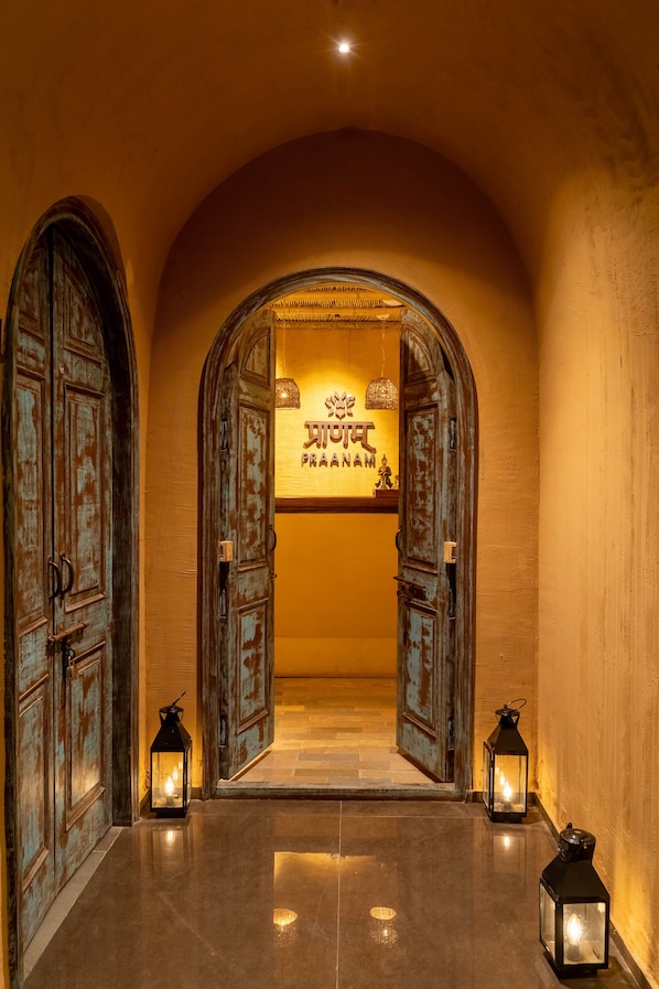 Kroppsbehandlingar, kroppsskrubb och ansiktsbehandlingar