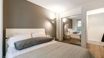 1 dormitorio, tabla de planchar con plancha, wifi gratis y ropa de cama