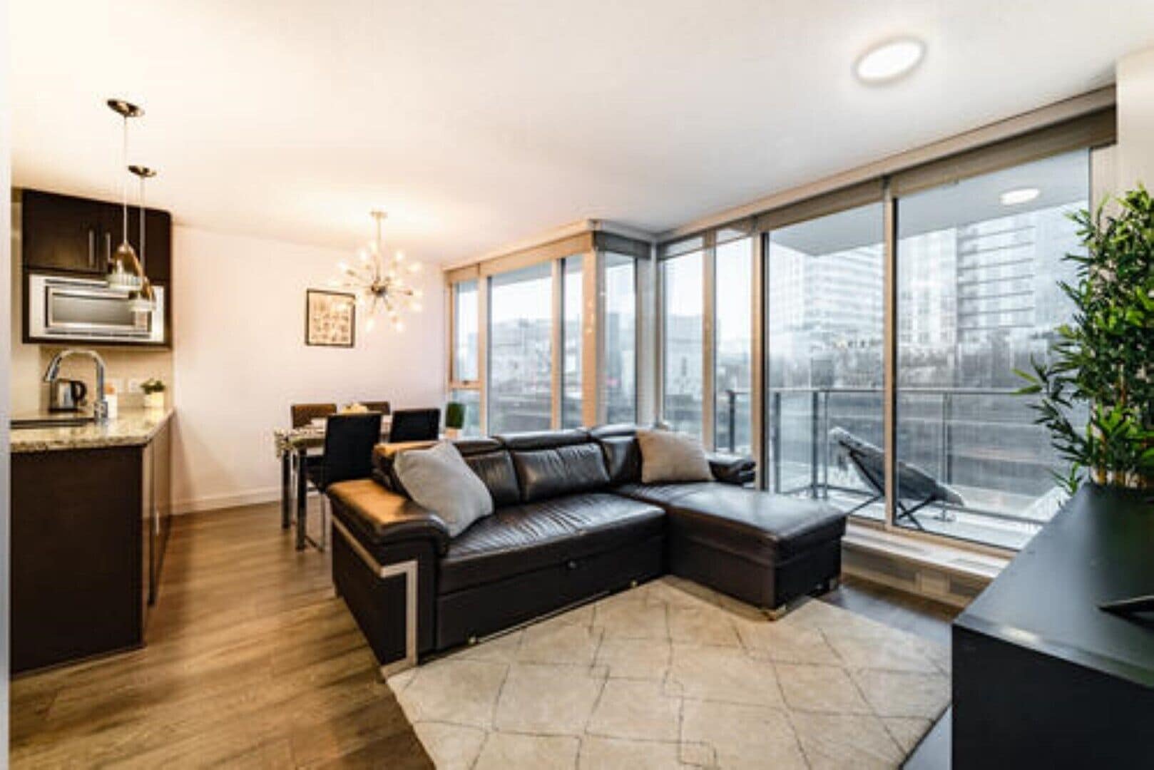 Una Smart TV, libros