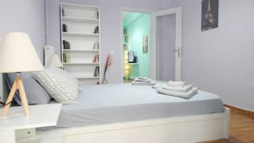 شقة | 1 غرفة نوم ومكواة/لوح كي وواي فاي مجانًا وملاءات أسرّة