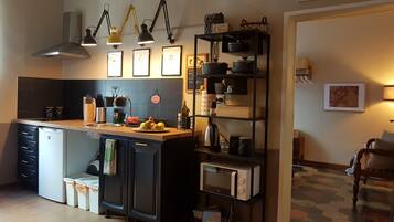 Fridge, microwave, stovetop, electric kettle