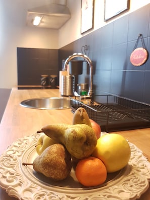 Alimentos y bebidas