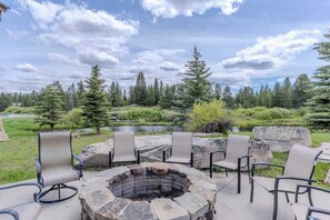 Property grounds - Otter Lodge - NEW Listing! (West Yellowstone)