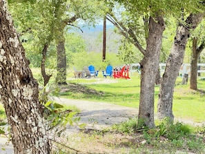 Property grounds - Step Free Entrance - Garofalo Cottage at Wrenwood Ranch (Johnson City)