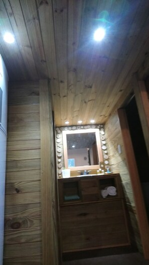 Interior - Tiny House Morning Gloring - spectacular view (Praia Grande)