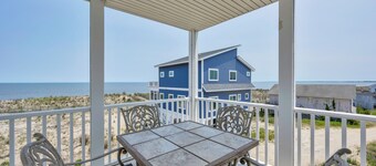 Pet friendly home with bay views! 1104 S Bayshore Avenue