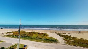 Beach nearby - Top View: 5  BR, 4  BA House in Crystal Beach, Sleeps 18 (Bolivar Peninsula)
