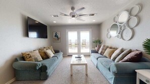 Smart TV, caminetto, studio