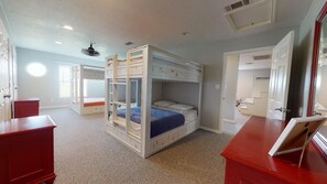 6 bedrooms, free WiFi - Hakuna Matata: 6  BR, 4  BA House in Crystal Beach, Sleeps 30 (Bolivar Peninsula)