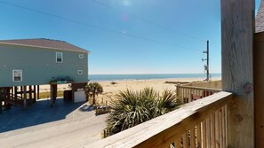 Property grounds - Playa del Molino: 4  BR, 3  BA House in Port Bolivar, Sleeps 13 (Bolivar Peninsula)