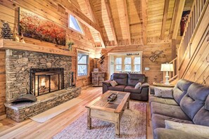 TV, fireplace, table football, books - 4 Mi to Sugar Mtn: 'Rocky Creek Cabin' w/ Hot Tub (Banner Elk)