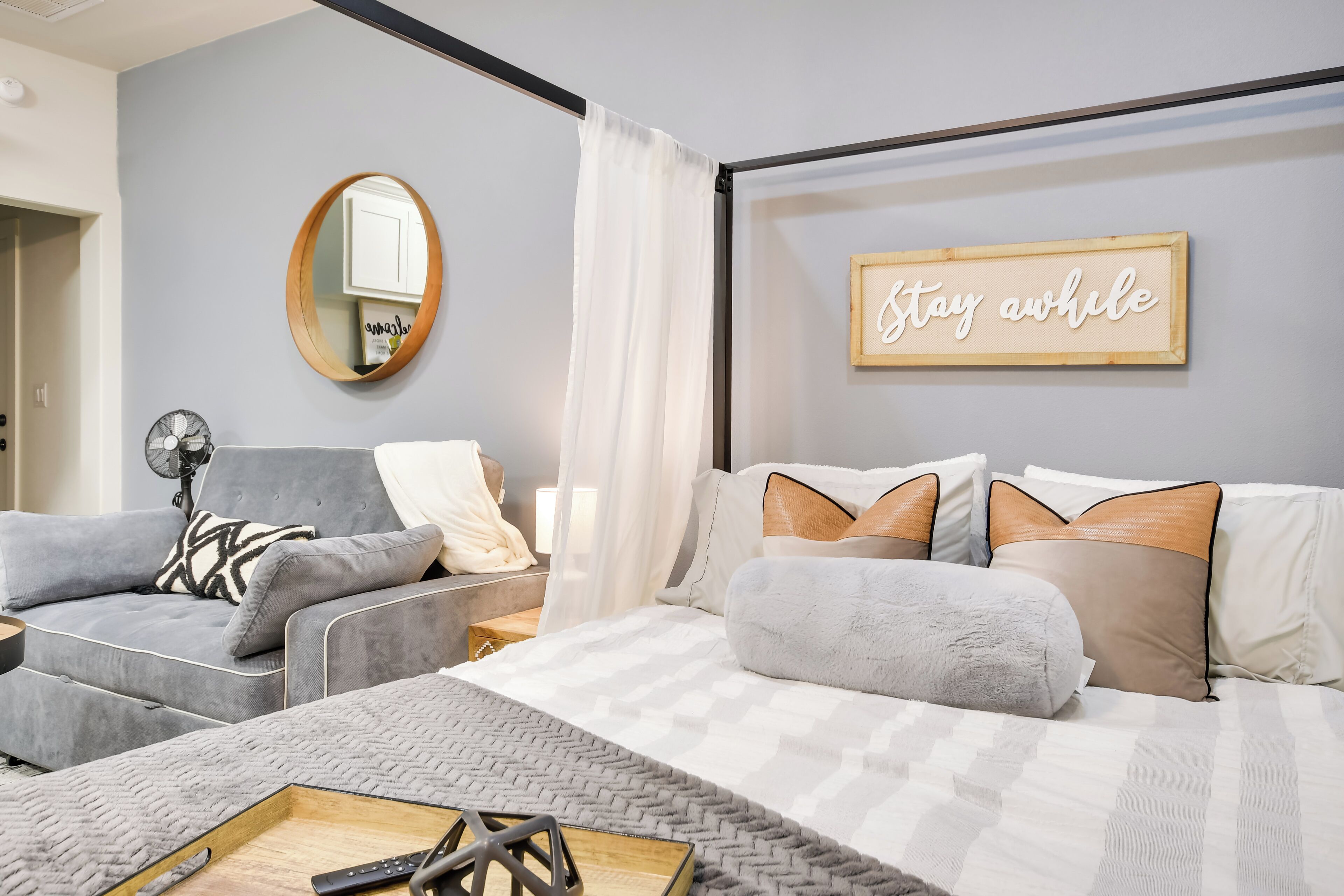 Desk, iron/ironing board, internet, bed sheets