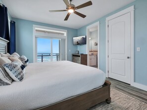 5 bedrooms, iron/ironing board, free WiFi, bed sheets - San Dawg: 5 BR Home - Amazing pool, Beachfront, Sleeps 14, Pet Friendly (Cape San Blas)