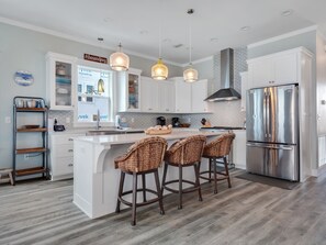 Fridge, microwave, oven, stovetop - San Dawg: 5 BR Home - Amazing pool, Beachfront, Sleeps 14, Pet Friendly (Cape San Blas)