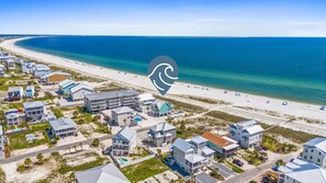 On the beach - Sunset Dreamer- Beachfront MB Home- Priv. Pool, Pet Friendly, Hot Tub, Sleeps 13 (Mexico Beach)