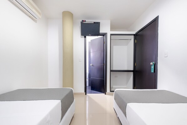 Superior Twin Room | Hypo-allergenic bedding, free WiFi, bed sheets