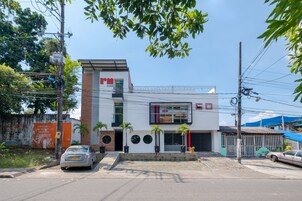 Fachada de la propiedad