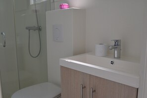 Shower, toilet paper