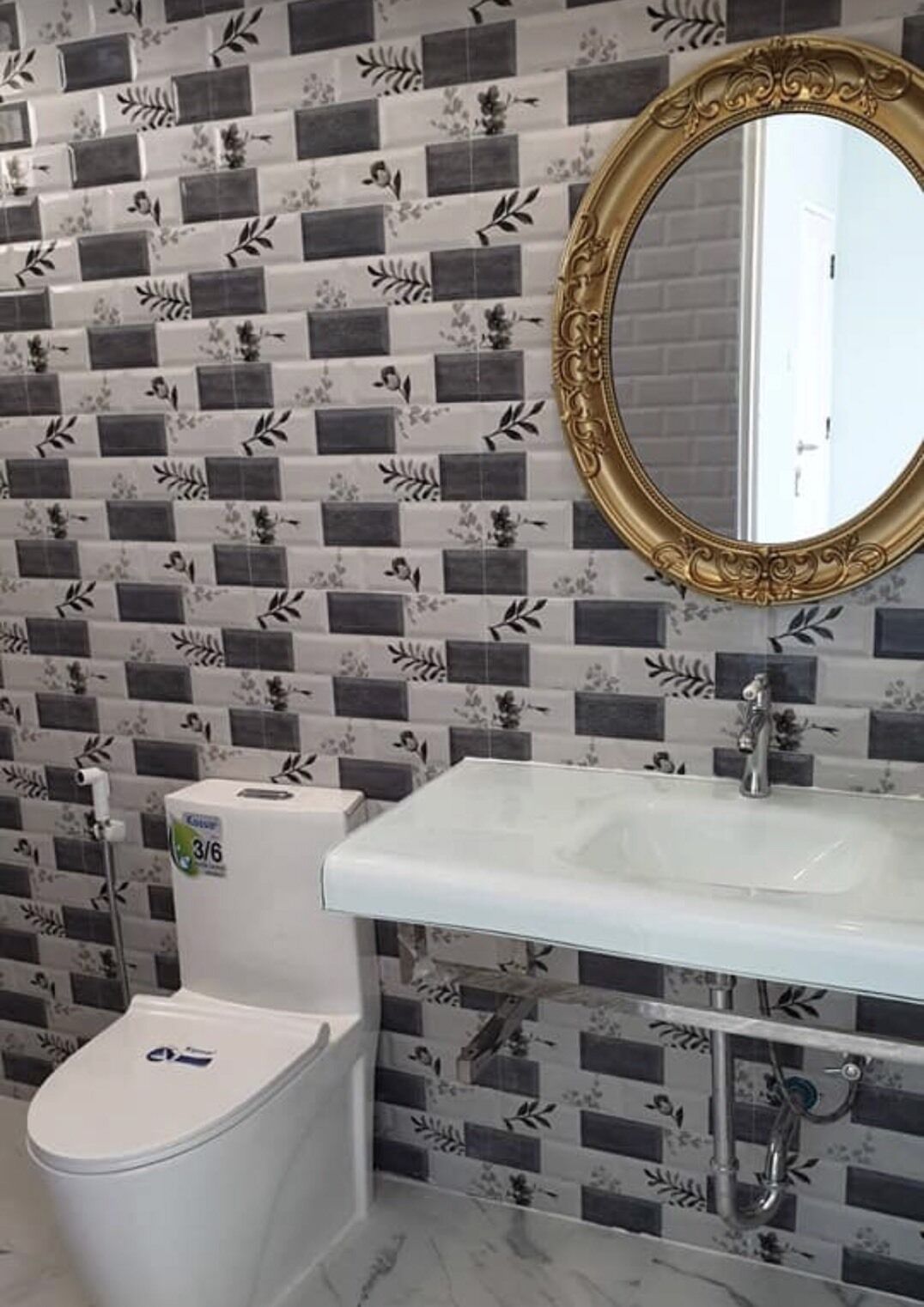 Shower, towels, soap, shampoo