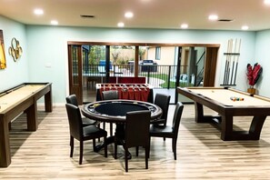 Spielezimmer