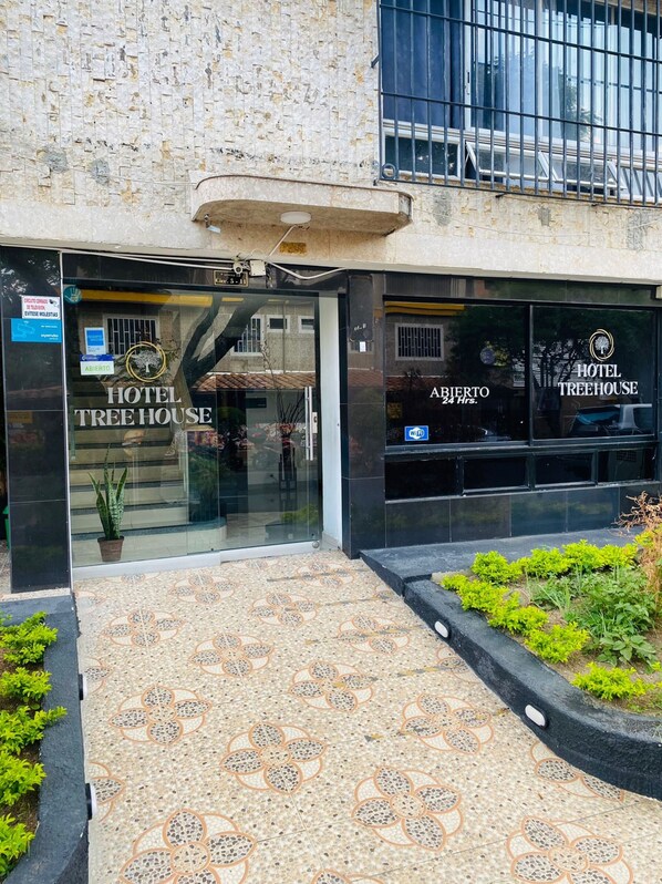 Fachada de la propiedad